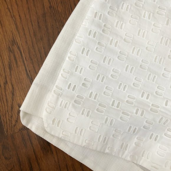 Linen Textured Shorts - Picture 4 of 6